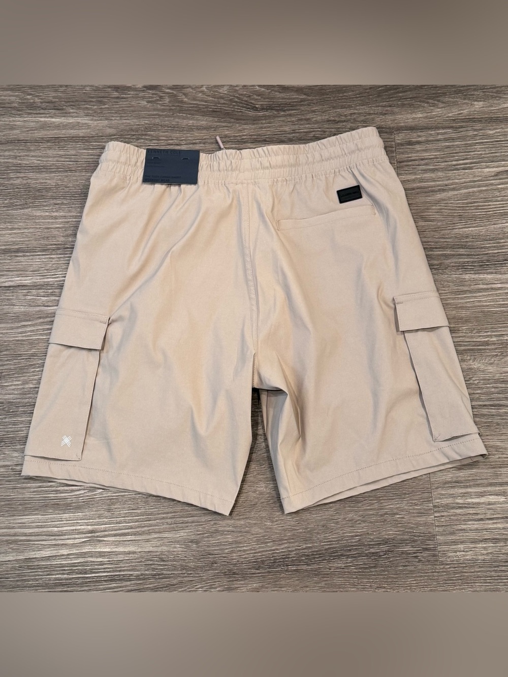 Kenneth Cole Cargo Tech shorts sz M - Picture 3 of 3